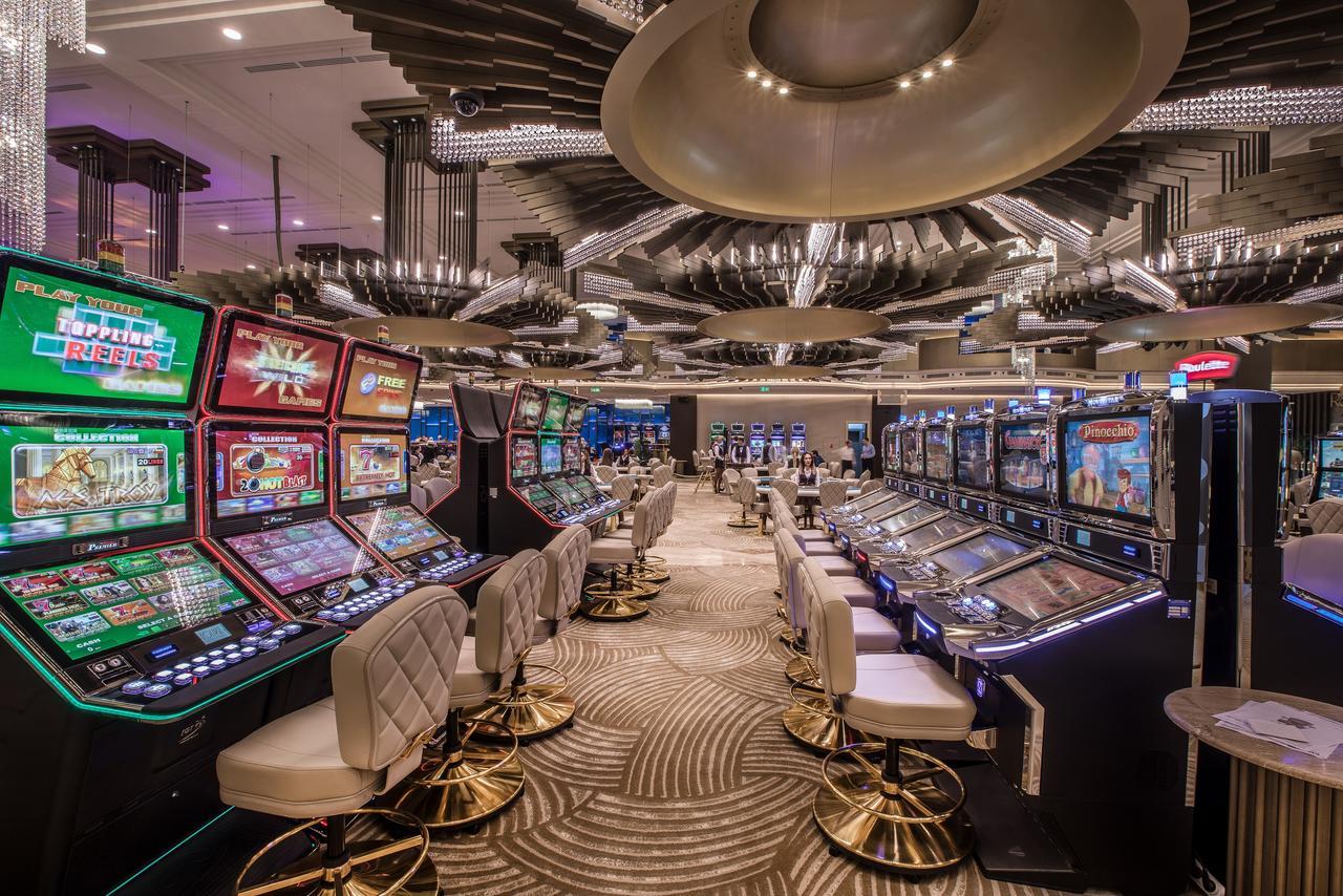 Euphoria Batumi Convention & Casino Hotel Kültér fotó The casino