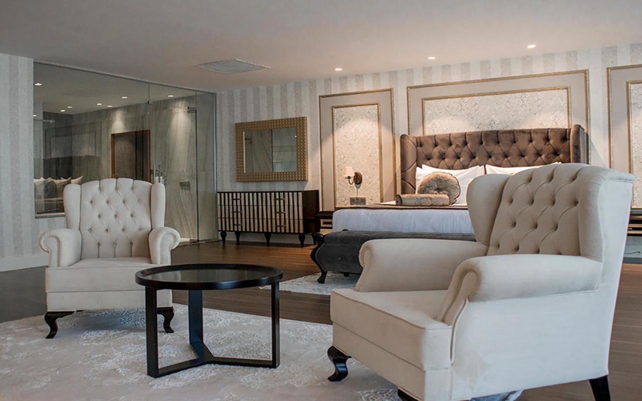 Euphoria Batumi Convention & Casino Hotel Kültér fotó A suite at the Mandarin Oriental, London